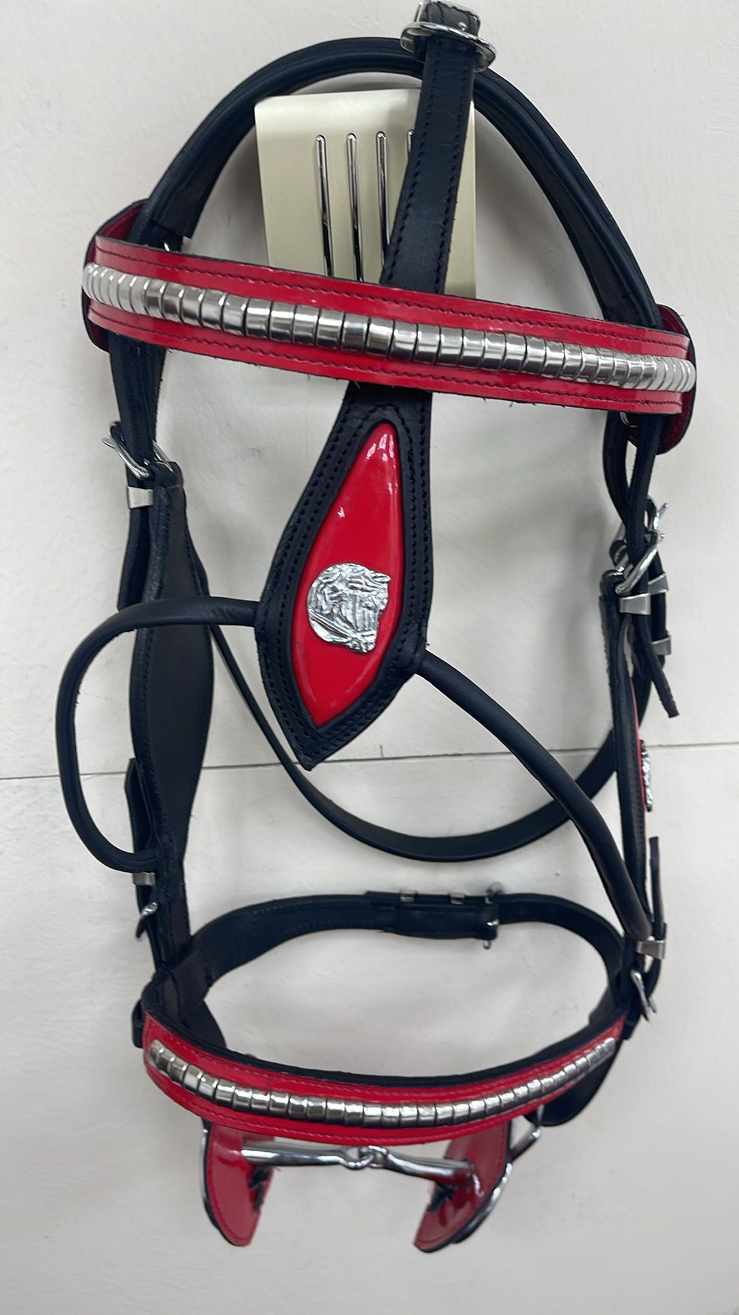 Black Heavy Show Bridle with Red Contrast Inlay & Braided Lead